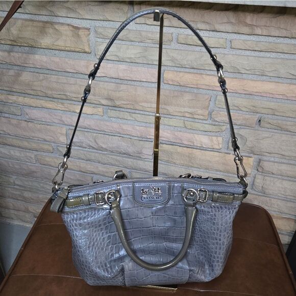 🐢 COACH Sophia.  Gray Croc Embossed Chain Link Versitile Bag - Picture 12 of 14